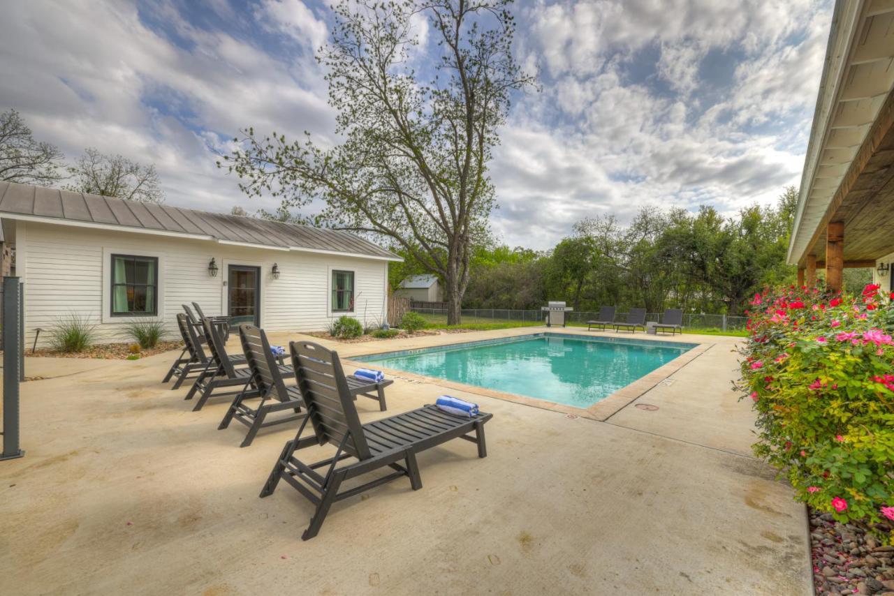 Schubert Inn Cottage - Pool - Walk To Main St Fredericksburg Esterno foto